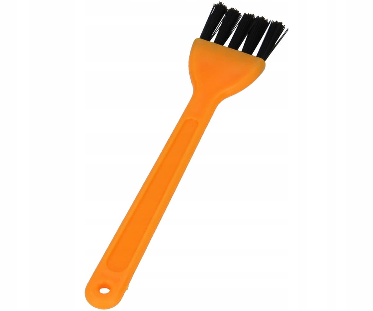 UNIWERSALNA SZCZOTKA DO CZYSZCZENIA FILTRÓW ODKURZACZA SAMOCHODU BRONI DOMU 1